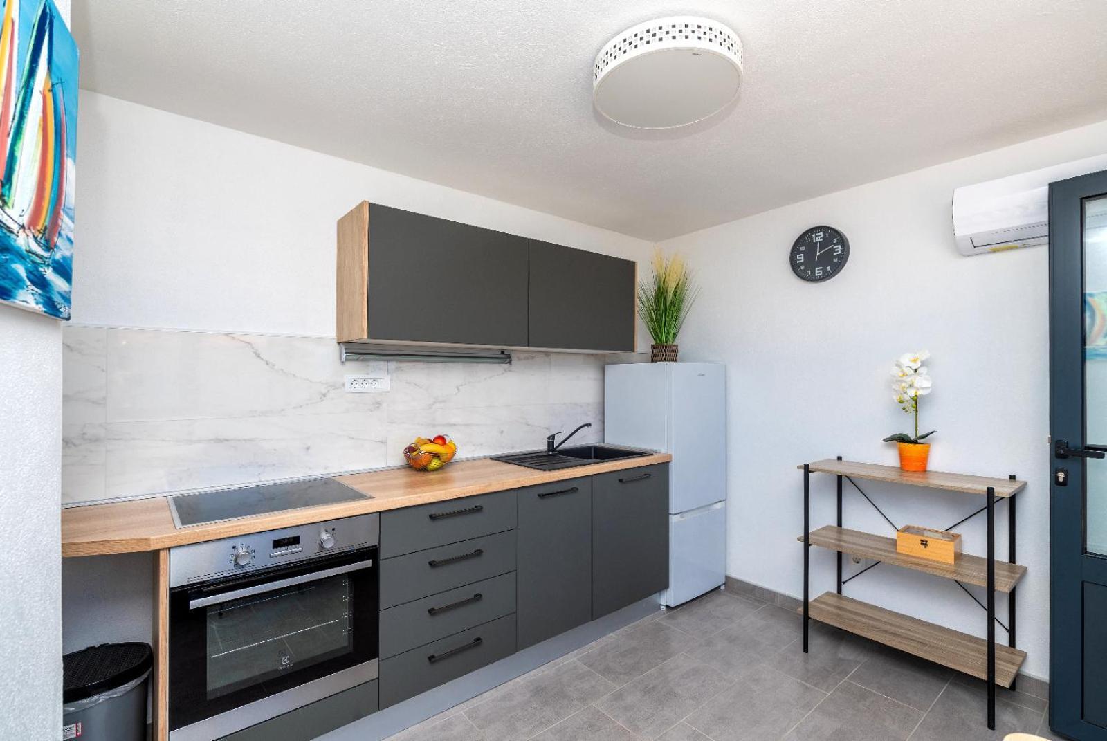 Apartman Pinto Makarska Ngoại thất bức ảnh